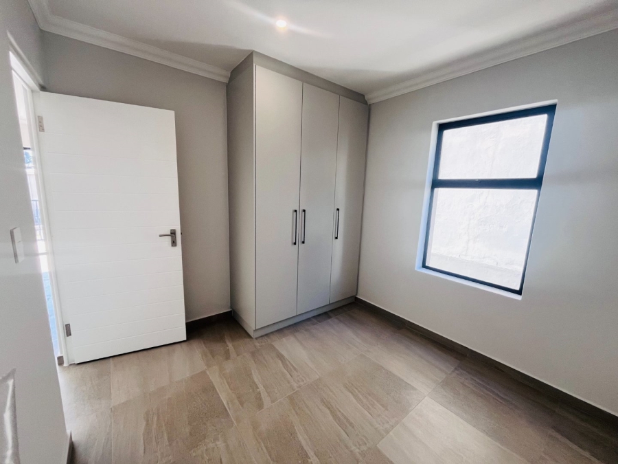 2 Bedroom Property for Sale in Table View Western Cape